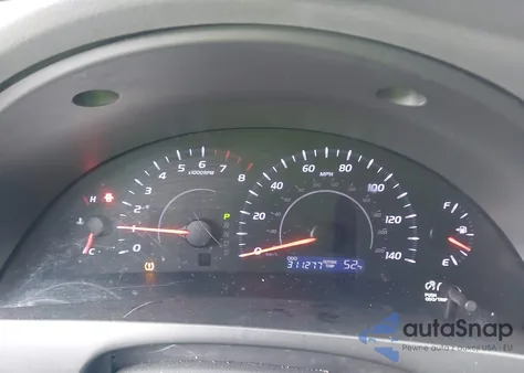 2010 Toyota Camry z USA, uszkodzony, nr VIN 4T1BF3EK2AU516076